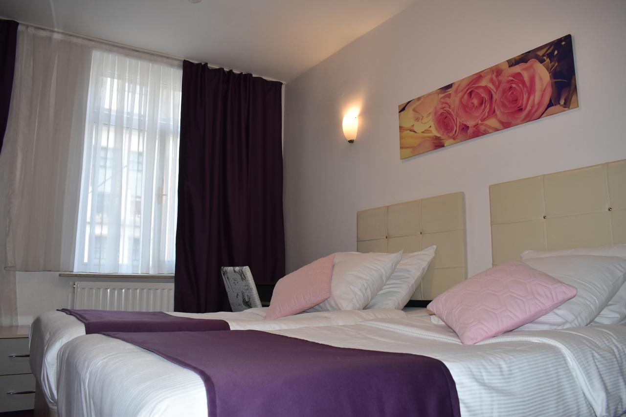 Hotel Meribel Saint-Josse-ten-Noode Ngoại thất bức ảnh
