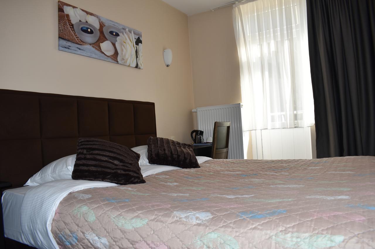 Hotel Meribel Saint-Josse-ten-Noode Ngoại thất bức ảnh
