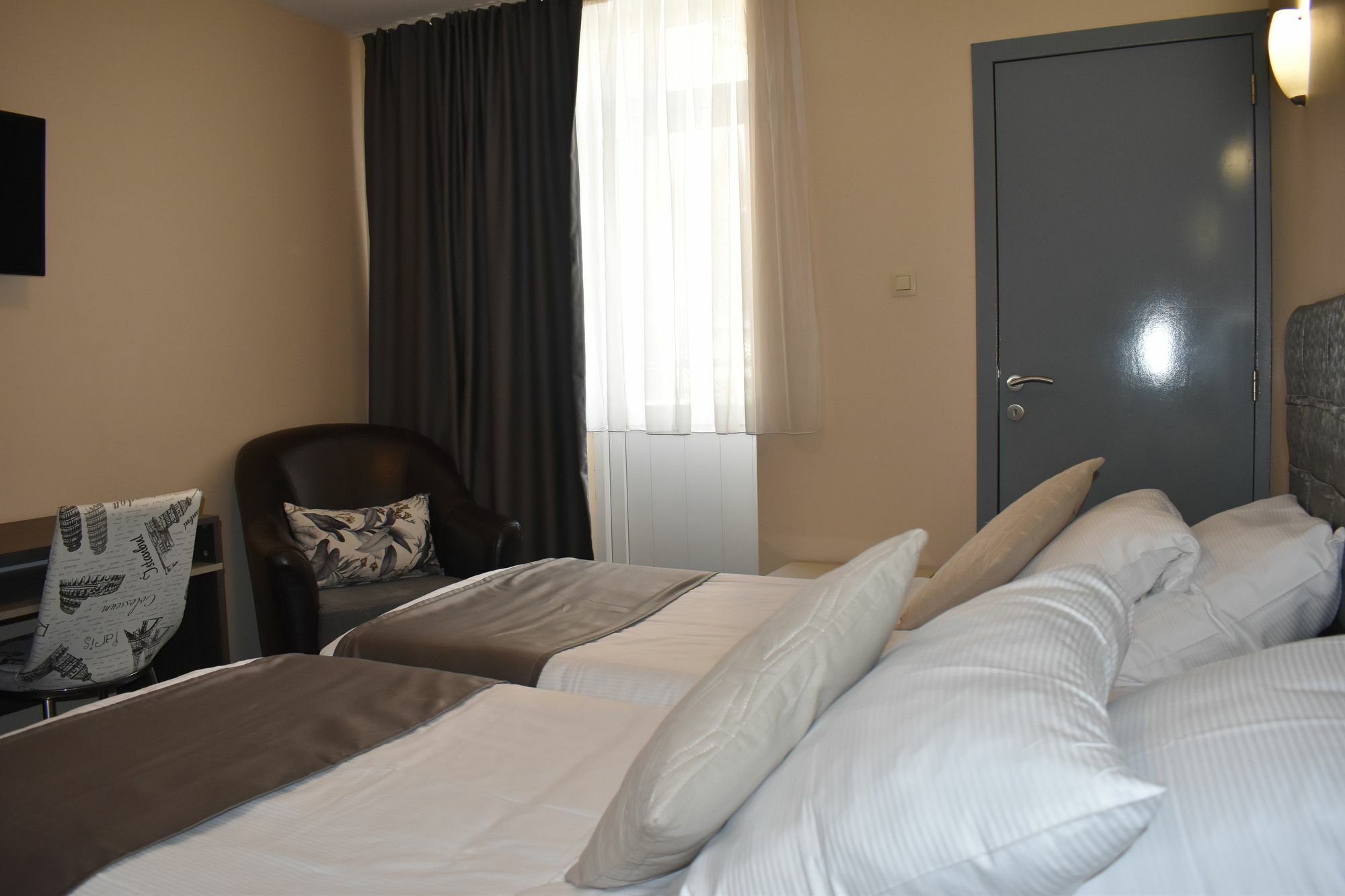 Hotel Meribel Saint-Josse-ten-Noode Ngoại thất bức ảnh