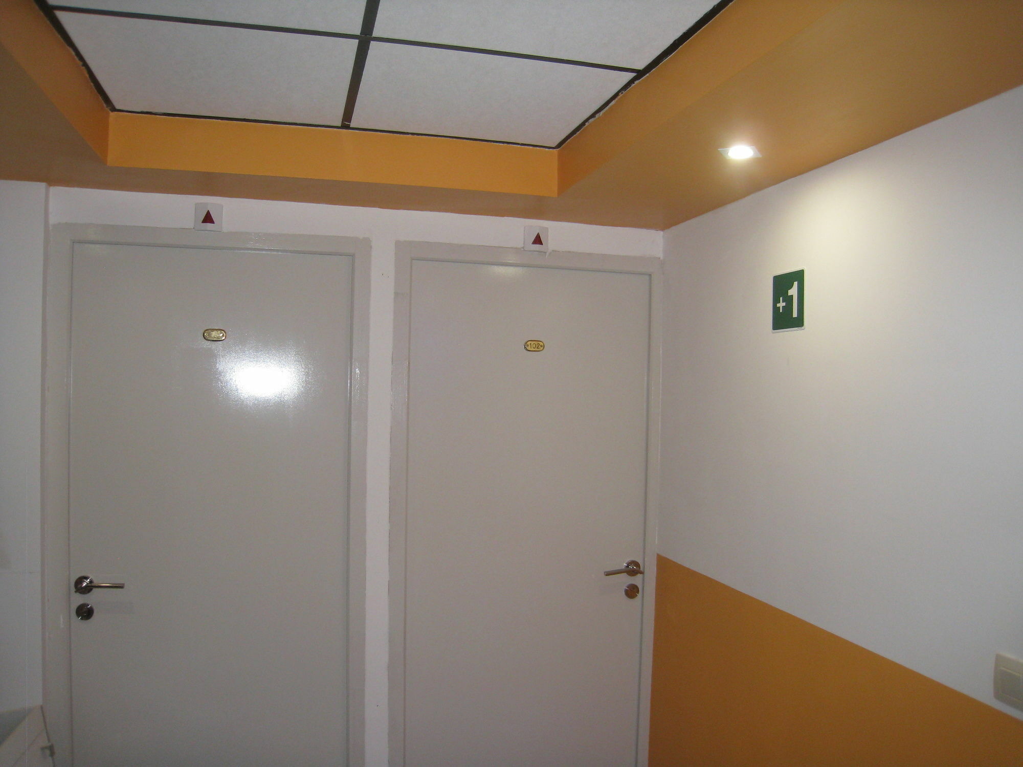 Hotel Meribel Saint-Josse-ten-Noode Ngoại thất bức ảnh