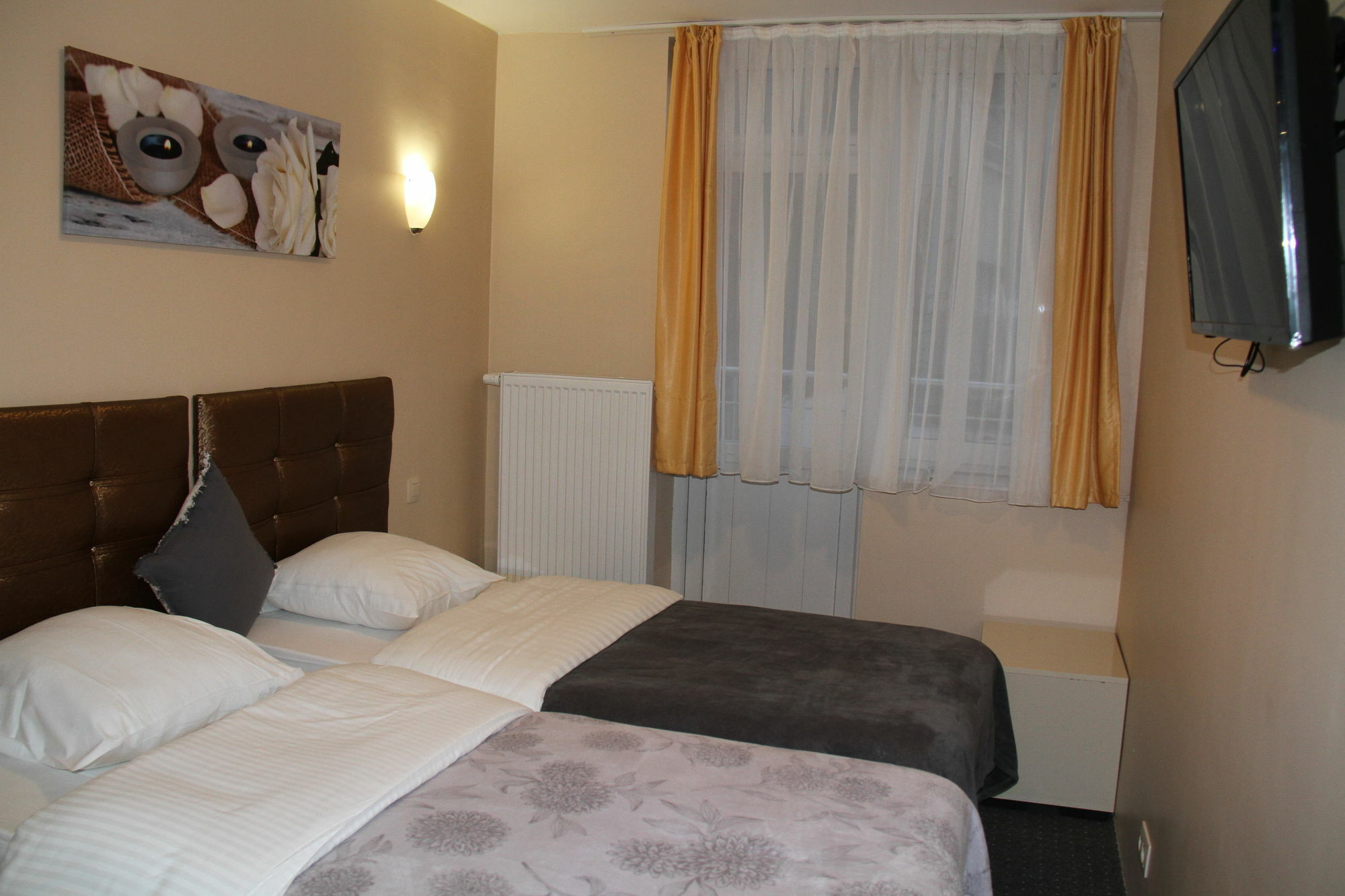 Hotel Meribel Saint-Josse-ten-Noode Ngoại thất bức ảnh