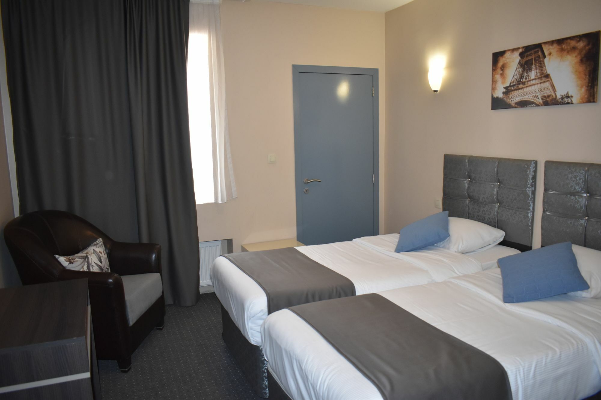 Hotel Meribel Saint-Josse-ten-Noode Ngoại thất bức ảnh