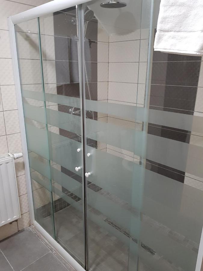 Hotel Meribel Saint-Josse-ten-Noode Ngoại thất bức ảnh